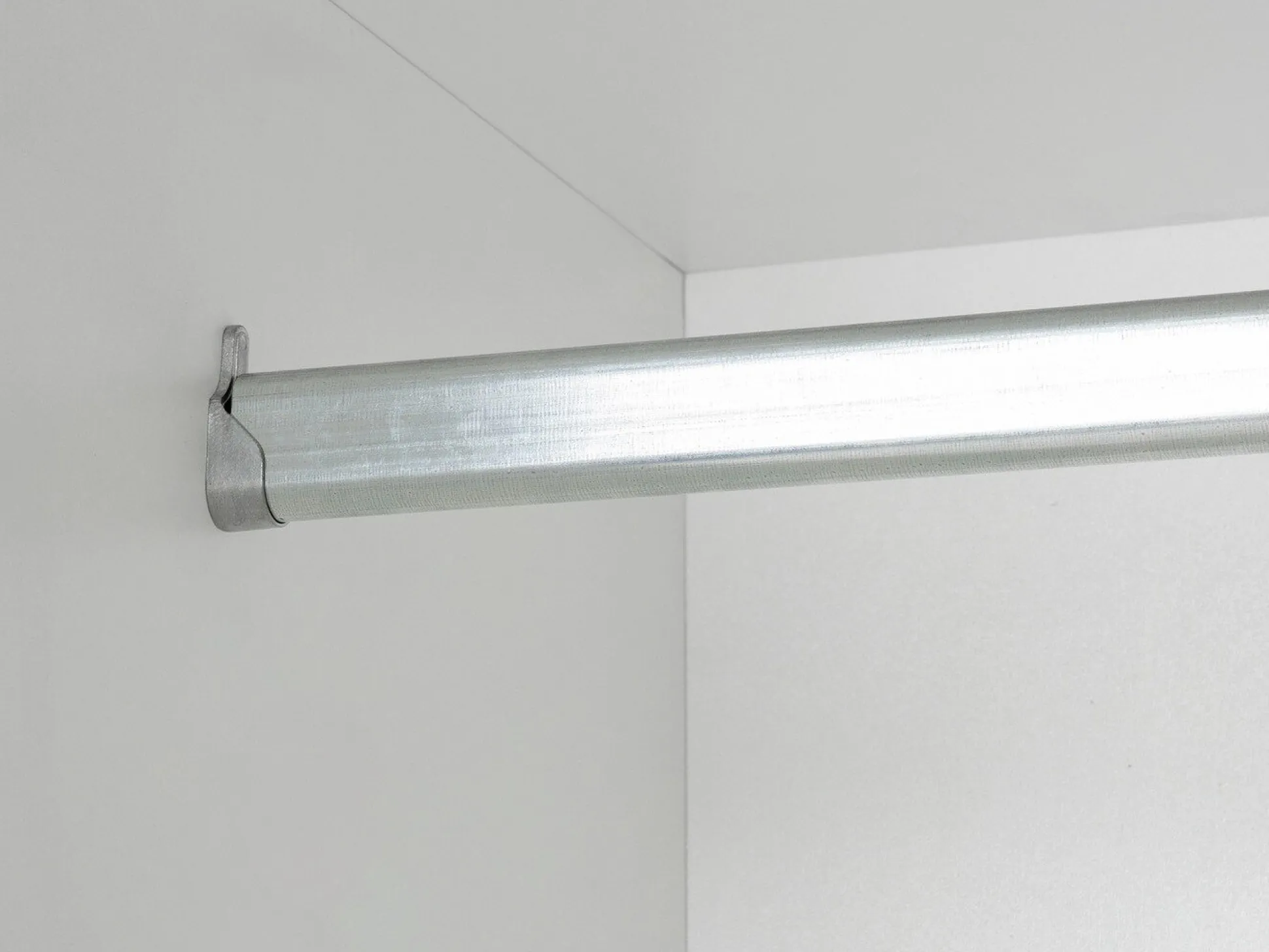 Garderobeskab Bristol 217