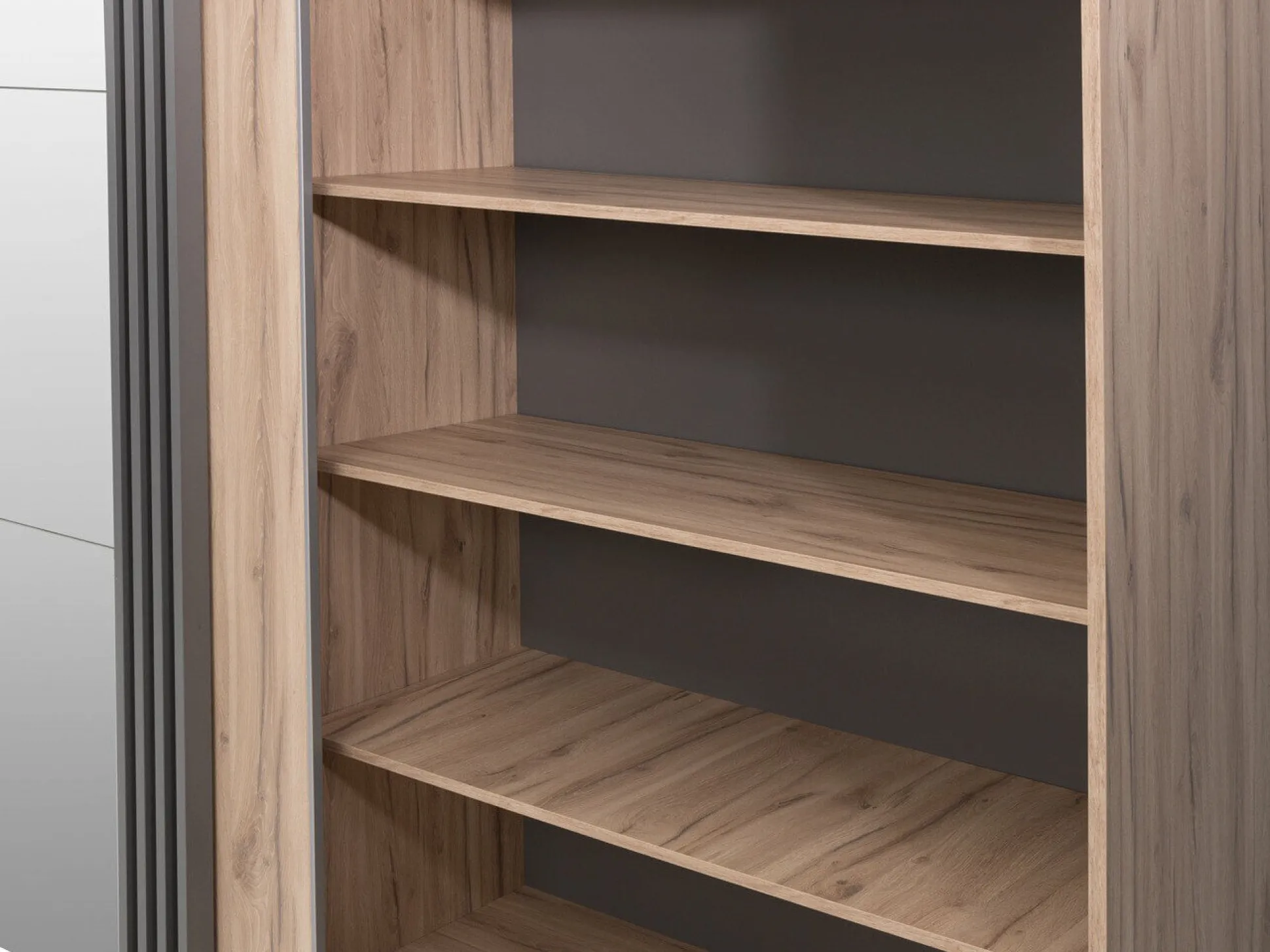 Garderobeskab Livlevo 115