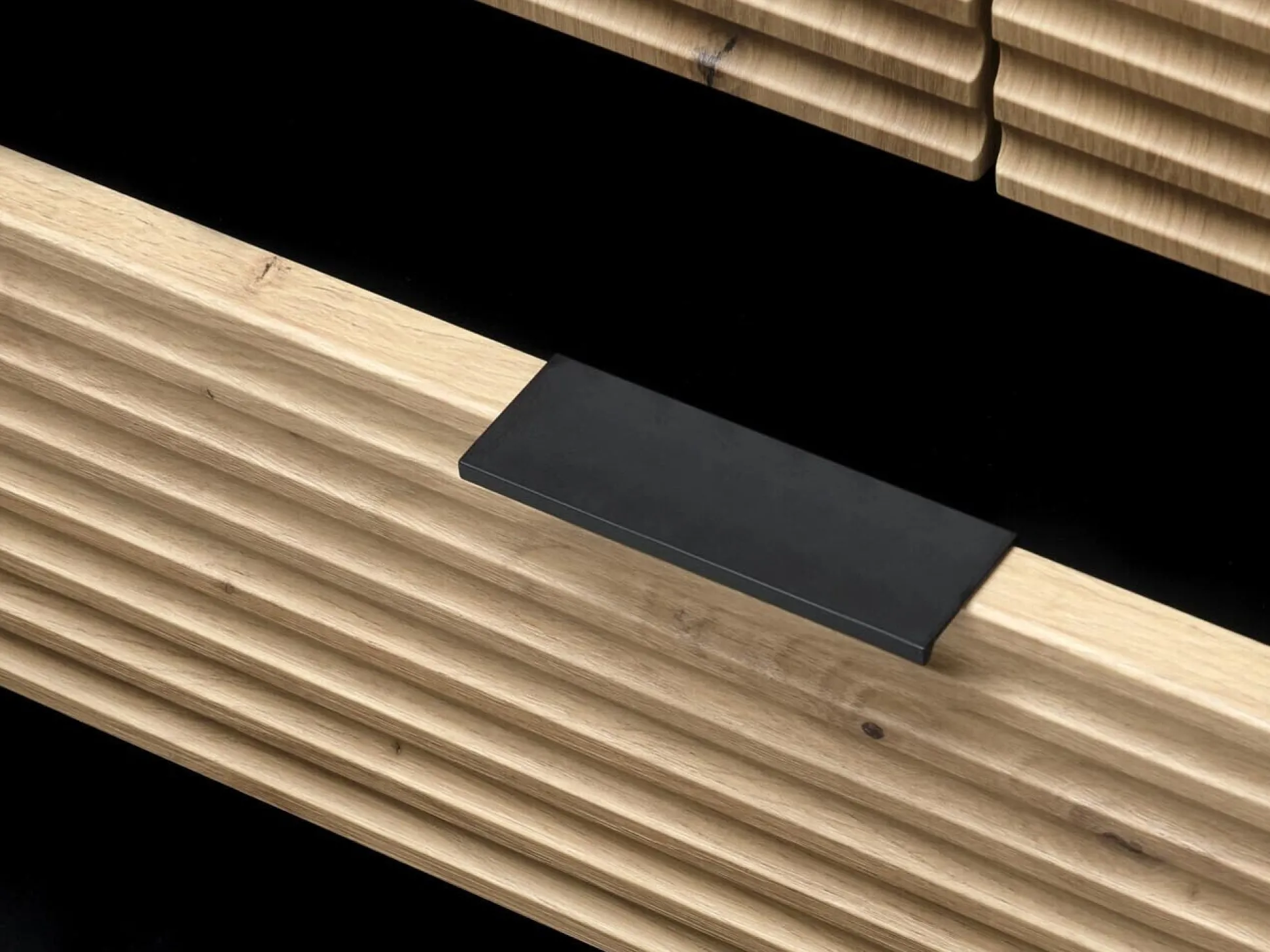 Garderobeskab Mircavu 106