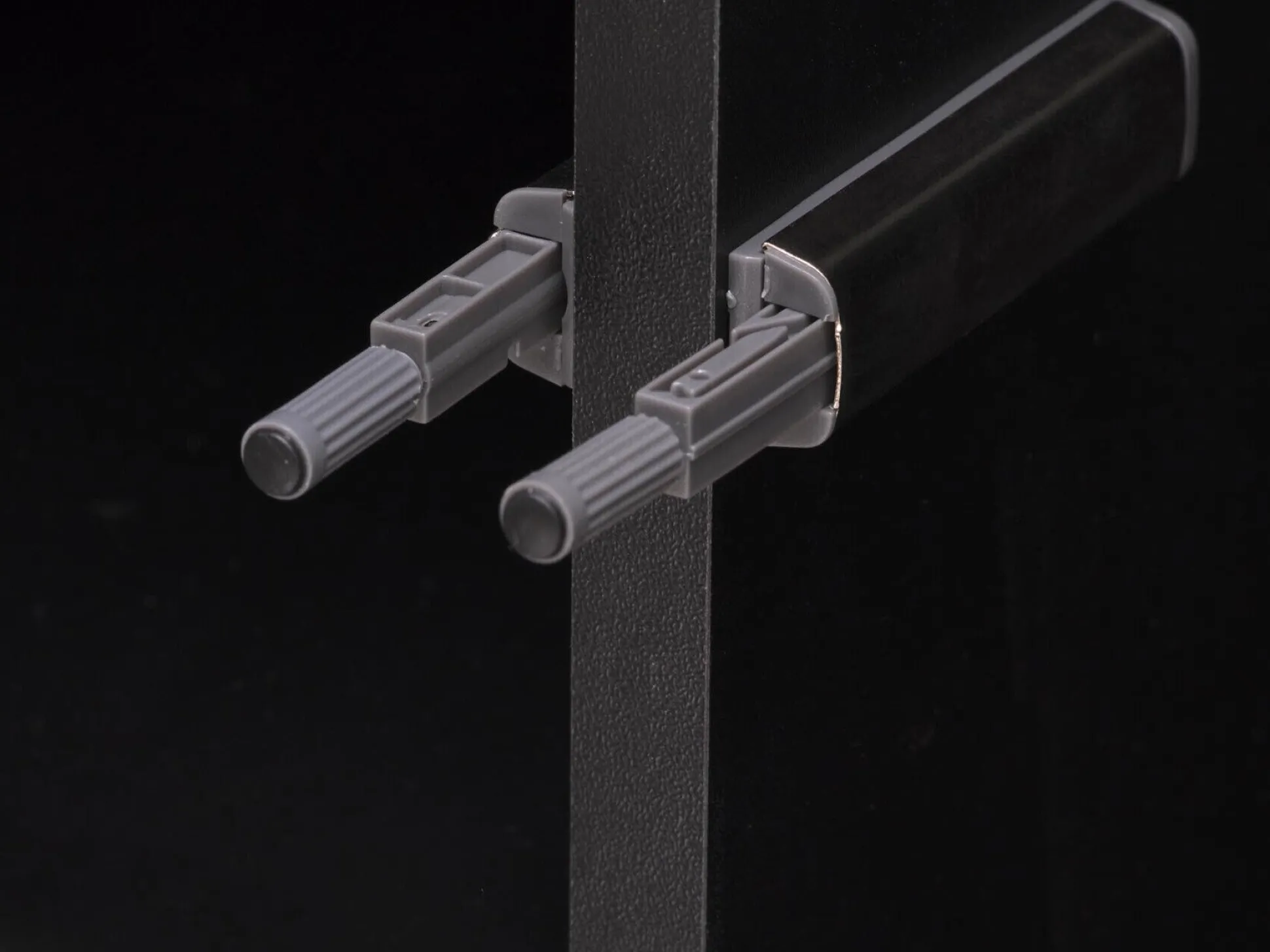 Garderobeskab Mircavu 106