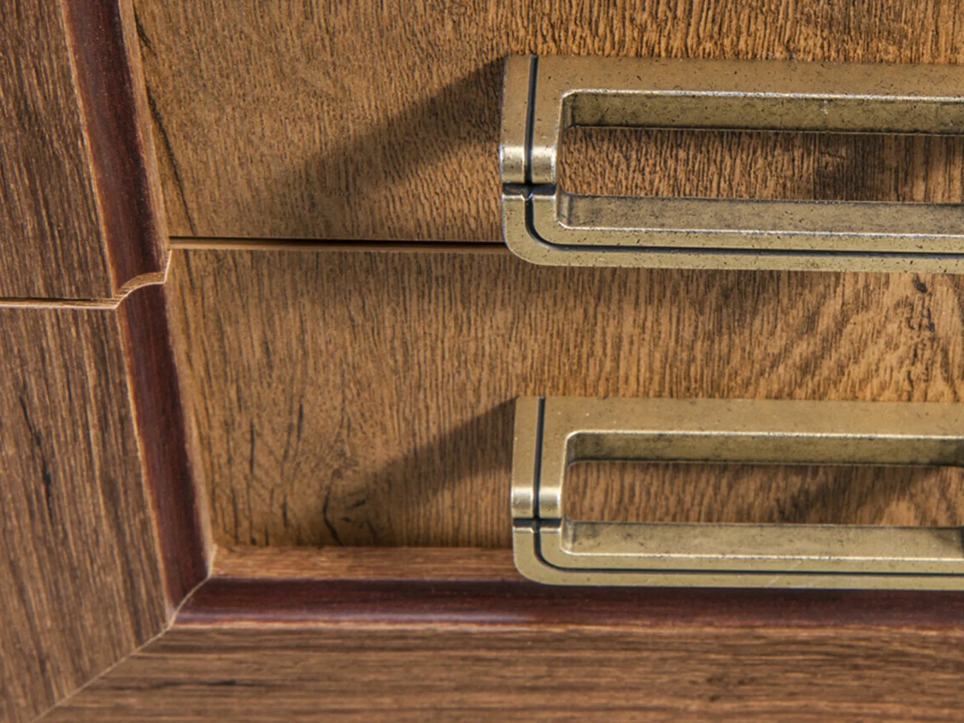 Kommode Lircava 103 (Lefkas eg)