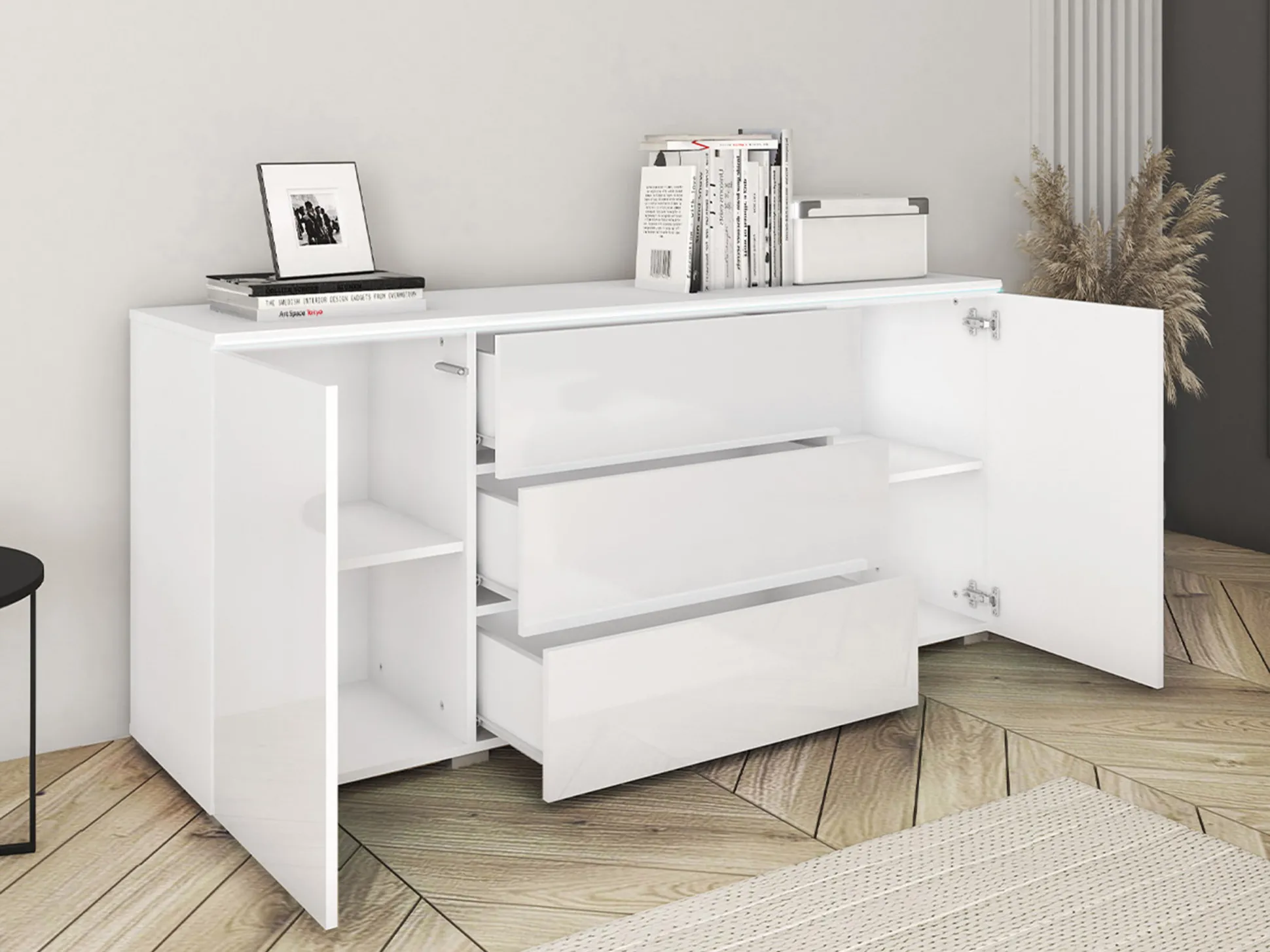 Kommode Sarasota 142 (Beton + Glansfuld hvid)