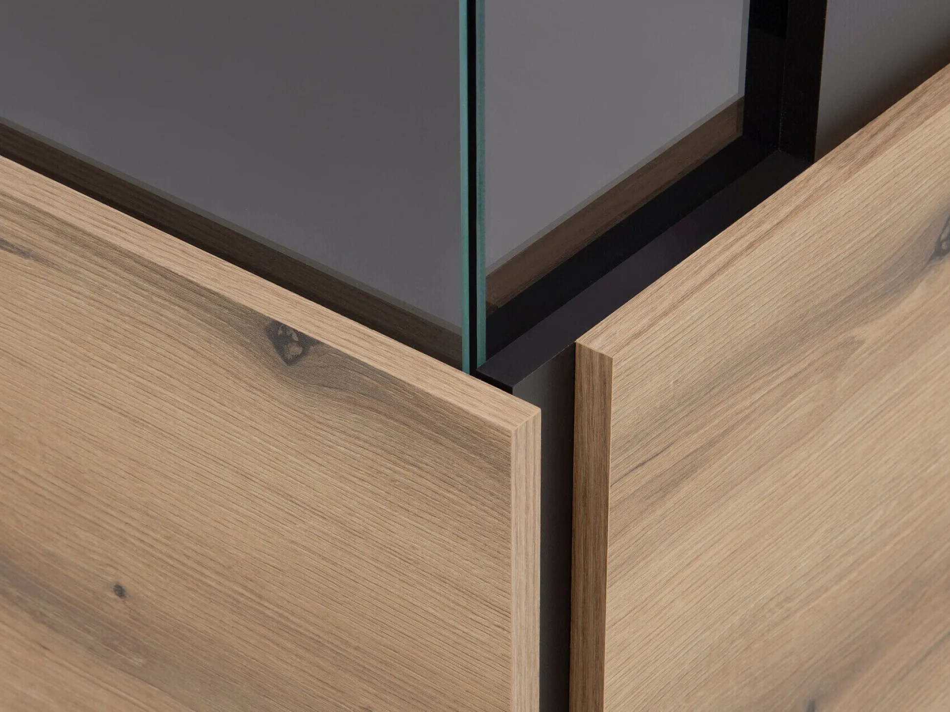 Reol Enocira 101 (Venstre)