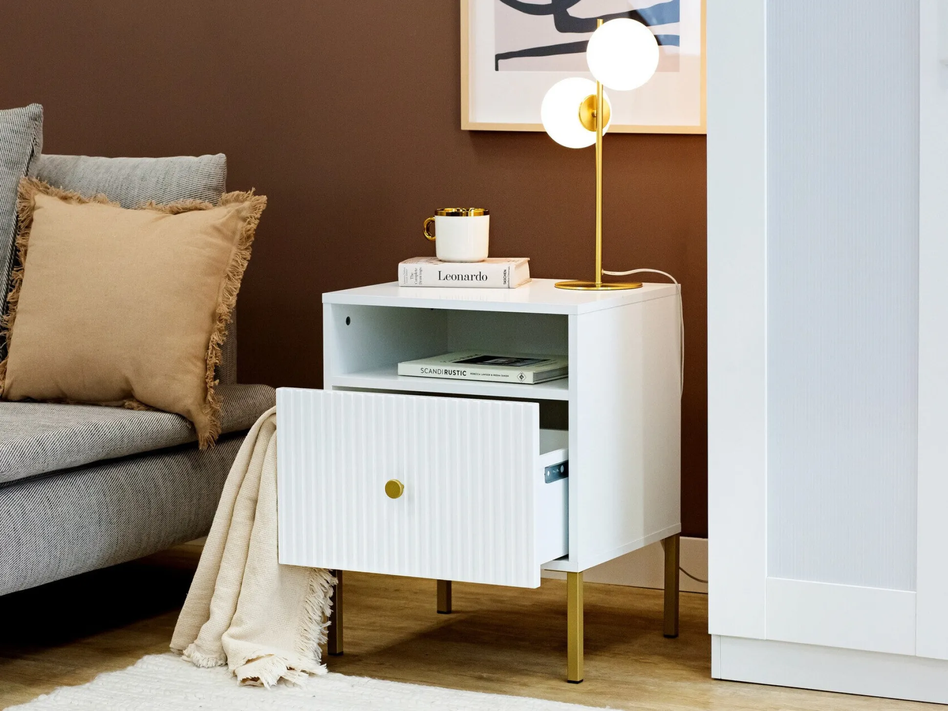 Sengebord Etliva 106 (Hvid + Gylden)