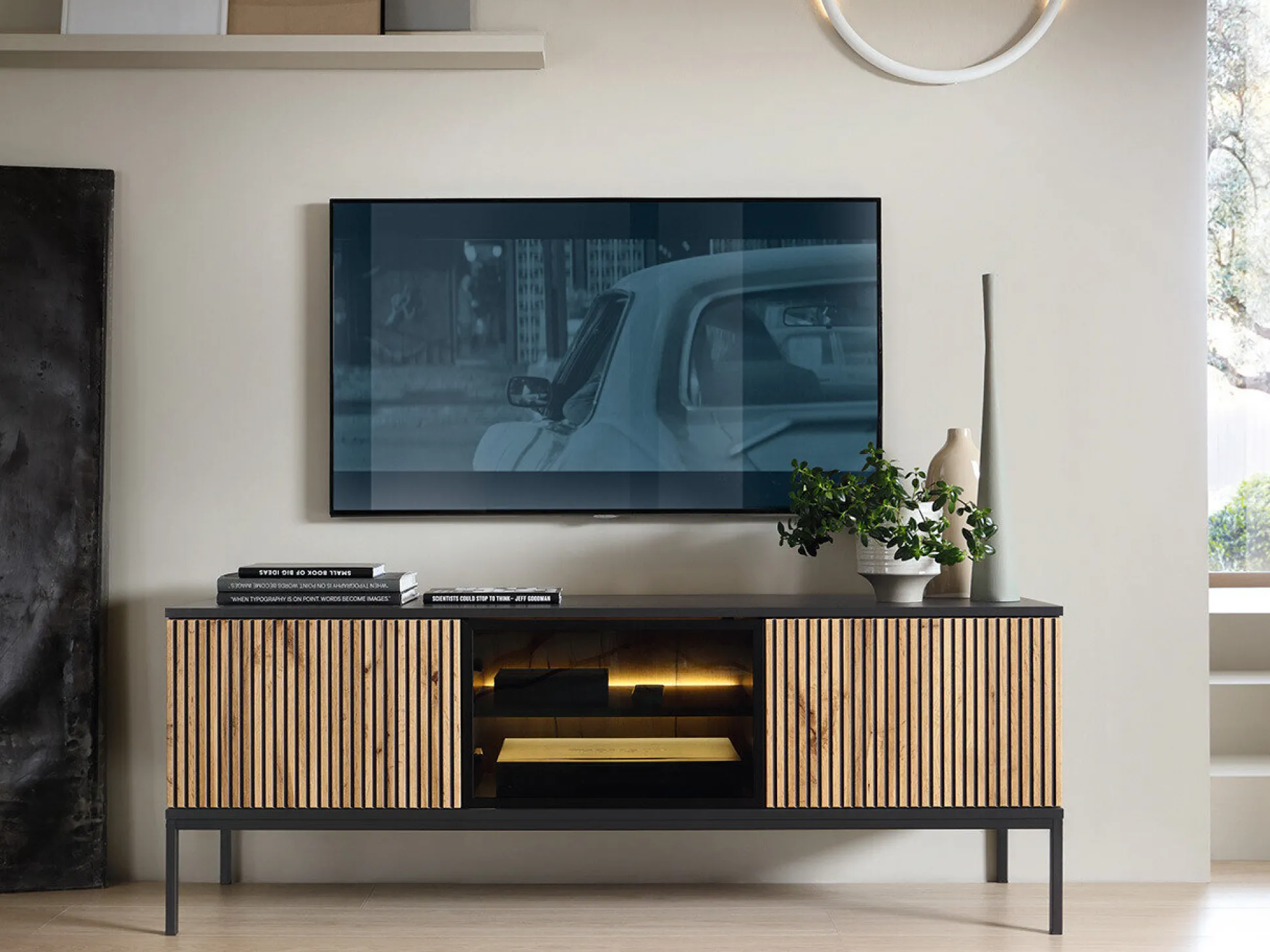 TV-bord Manal (Sort + Wotan eg)